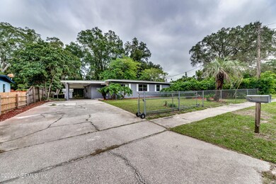 3737 Aldington Dr, Jacksonville, FL 32210 - photo 4