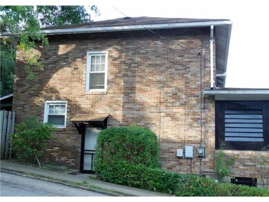 Facade/Exterior Front. Side access to Kitchen & Ba