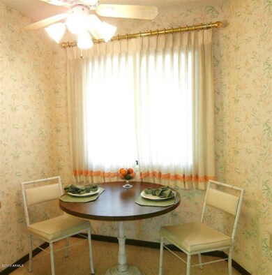 Jones star ridge breakfast nook