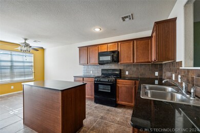 2721 N 21st St, Broken Arrow, OK 74012 - photo 6