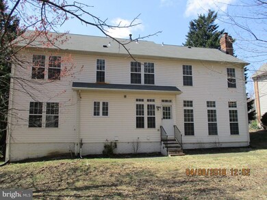 6407 Wood Pointe Dr, Glenn Dale, MD 20769 - photo 2