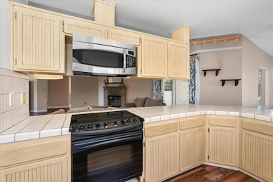 332 Magnolia Ave, Clovis, CA 93611 - photo 7