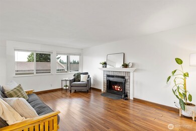 20161 Vikings Crest Loop NE unit 5-106, Poulsbo, WA 98370 - photo 5