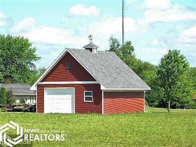 3535 159th St, Wever, IA 52658 - photo 2
