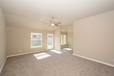 14635 S Maple Ave, Glenpool, OK 74033 - photo 2