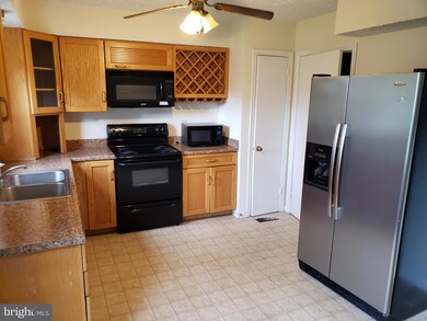 718 W 14th St, Front Royal, VA 22630 - photo 3