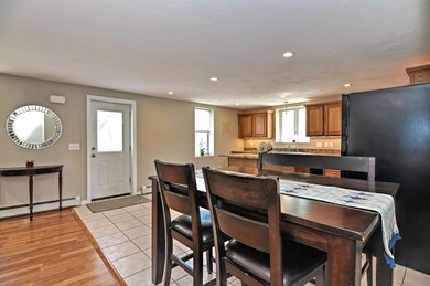 8 Plain St unit 8, Bellingham, MA 02019 - photo 2