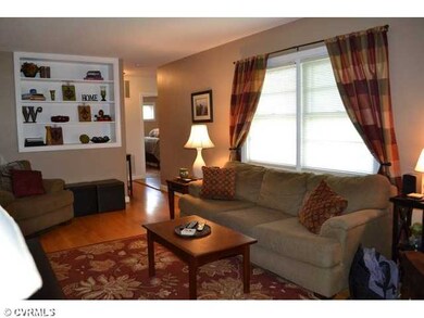 Den/Family/Great Room - Built-in Bookcase