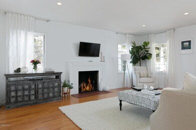 2480 Lexington Dr-007-002-Living Room-ML