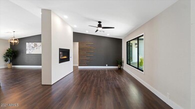 03-Family Room