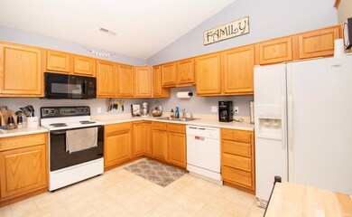 2019 Blue Sage Cove, Fort Wayne, IN 46808 - photo 6