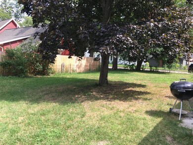 805 N Hudson St, Lowell, MI 49331 - photo 4