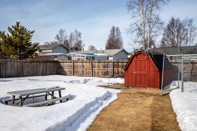 Large, Fenced Yard!