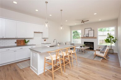 9123 S 91st Ct, West Des Moines, IA 50266 - photo 2