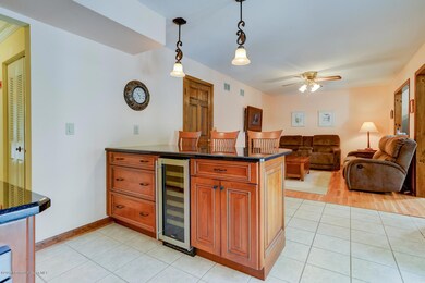 10 Elm Pl Matawan NJ 07747 USA-large-021