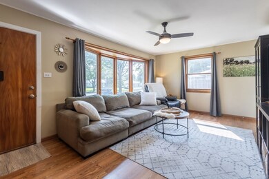 2802 Campbell St, Rolling Meadows, IL 60008 - photo 3