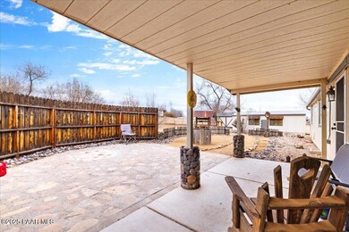 1665 W Antelope Cir, Paulden, AZ 86334 - photo 2