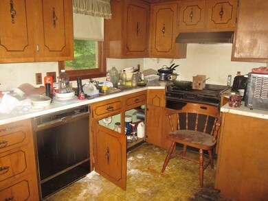 17 Lower Gore Rd, Webster, MA 01570 - photo 4