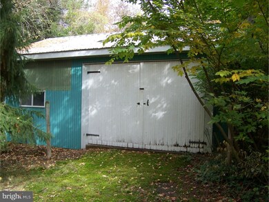 365 Perry Rd, Shoemakersville, PA 19555 - photo 5