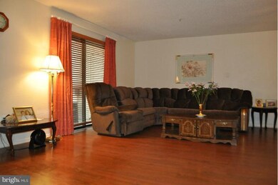 52 Ashlar Hill Ct, Parkville, MD 21234 - photo 5