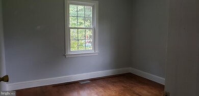 3437 Charles St, Falls Church, VA 22041 - photo 5