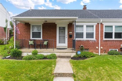 7 E Greenleaf St, Emmaus, PA 18049 - photo 3