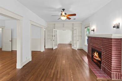 2509 Yupon St, Houston, TX 77006 - photo 7