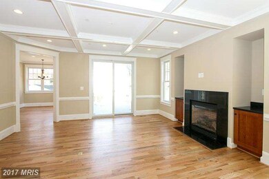 4605 Chestnut St, Bethesda, MD 20814 - photo 2