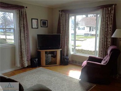 1906 Victor Ave, Lansing, MI 48910 - photo 2