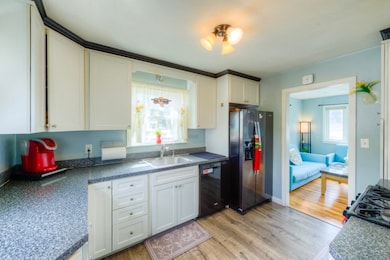 83 Hildreth St, Lowell, MA 01850 - photo 6