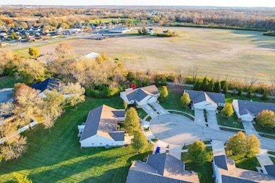 4214 Pheasant Ct unit 4214, Dayton, OH 45424 - photo 3