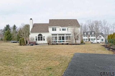 705 Sachem Cir, Slingerlands, NY 12159 - photo 2