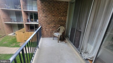 8405 Greenbelt Rd unit 8405-101, Greenbelt, MD 20770 - photo 4