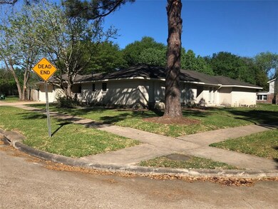 7615 White Fir Dr, Houston, TX 77088 - photo 4