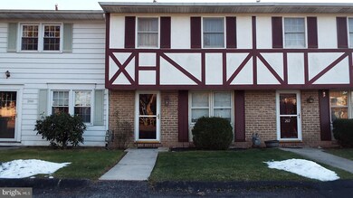 201 Hills Dr, Gettysburg, PA 17325 - photo 3