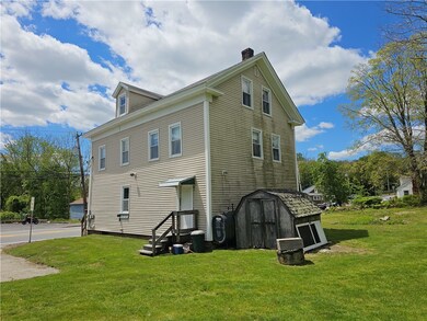 199 Putnam Pike, Chepachet, RI 02814 - photo 4
