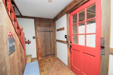 4089 Church View Rd, Emmaus, PA 18049 - photo 5