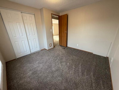 6622 Country Ln, van Buren Township, MI 48111 - photo 5