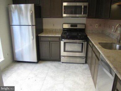 9266 Cardinal Forest Ln unit 302, Lorton, VA 22079 - photo 3