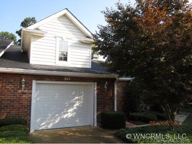 211 Forrestwood Ct, Hendersonville, NC 28792 - photo 2