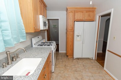 3307 Woodring Ave, Parkville, MD 21234 - photo 6