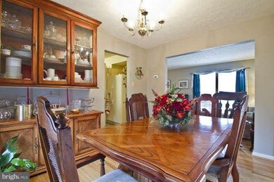 1001 Rosey Bill Dr, Upper Marlboro, MD 20774 - photo 5