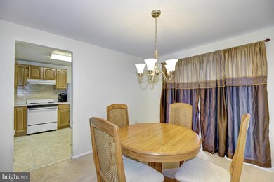 12359 Bonfire Dr, Reisterstown, MD 21136 - photo 6