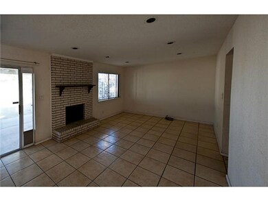 10401 Maxwood Dr, El Paso, TX 79935 - photo 6
