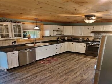 1479 Halls Stream Rd, Pittsburg, NH 03592 - photo 4