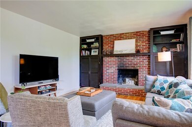 17 Concord Drive Middletown,RI 02842