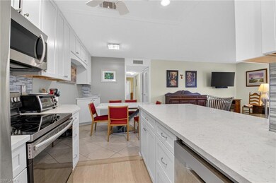 572 High Point Dr unit D, Delray Beach, FL 33445 - photo 3