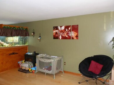 35 Armour Ct, Allentown, PA 18103 - photo 2