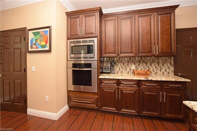 852 Hampton Cir unit 167, Naples, FL 34105 - photo 6