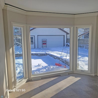 dining rm bay window.jpg